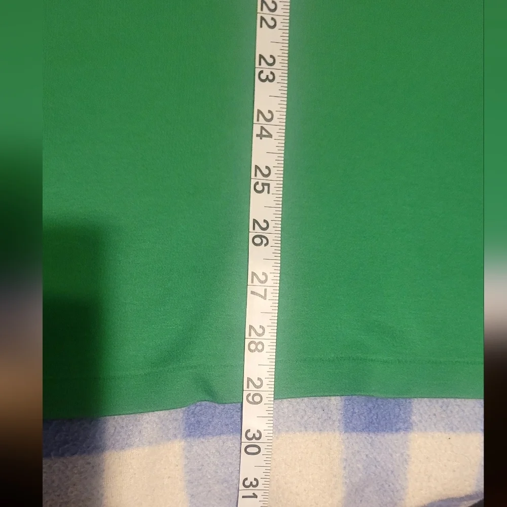 Green Ralph Lauren Classic Polo Shirt. With Fitted Sleeves. Size L custom fit - Picture 9 of 9